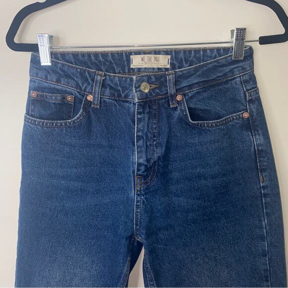 We the Free People High Rise Dark Wash Mom Jeans Tapered Straight Leg Size 26 - Picture 3 of 10
